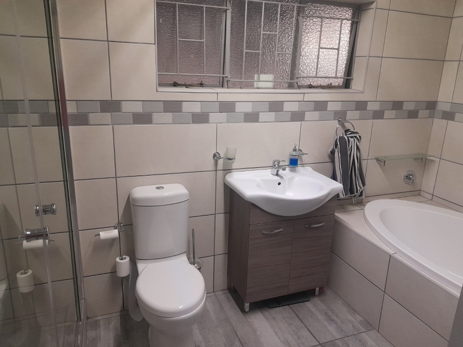 7 Bedroom Property for Sale in Bodorp North West